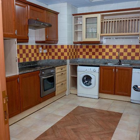 Excelsior Luxury Apartments Manama Eksteriør billede