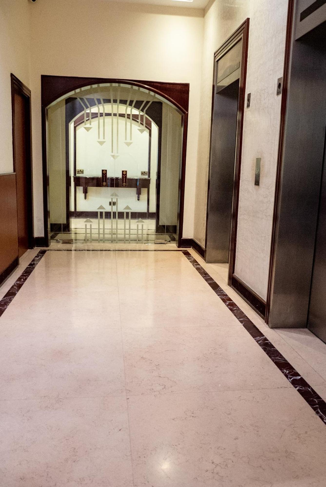 Excelsior Luxury Apartments Manama Eksteriør billede