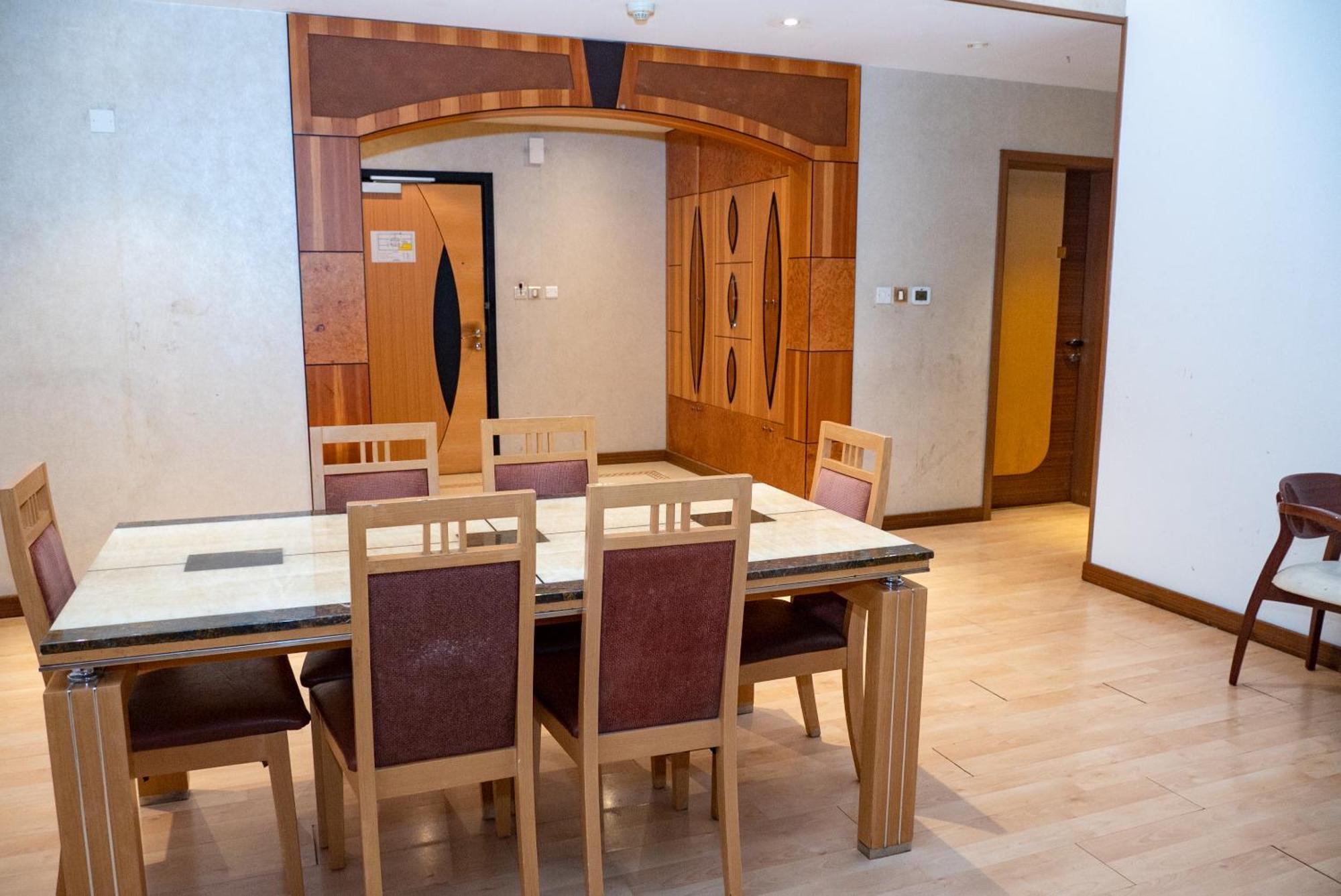 Excelsior Luxury Apartments Manama Eksteriør billede