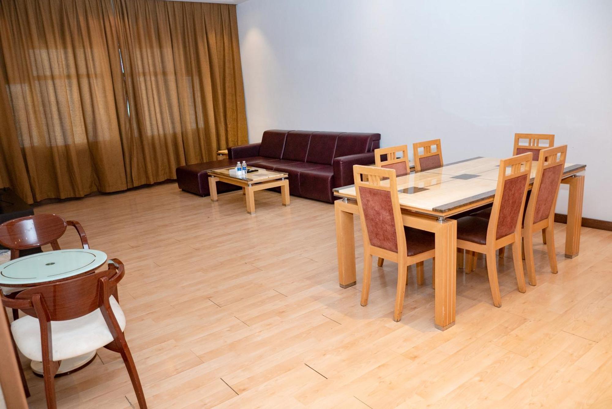 Excelsior Luxury Apartments Manama Eksteriør billede